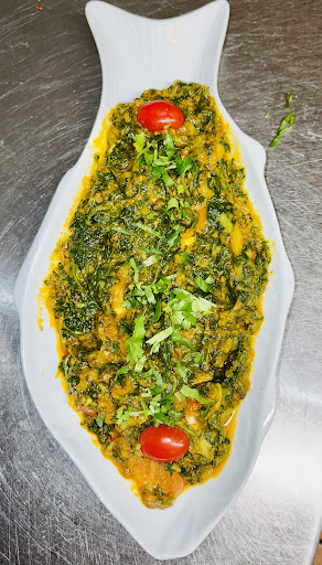 Photo of Spice Safari Restaurant & Takeaway - 6 Lancaster Square, Conwy LL32 8HT