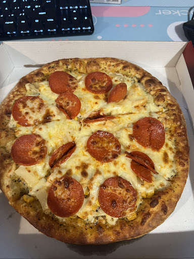 Photo of Flames Pizza and kebab Pontardawe - 21 High St, Pontardawe, Swansea SA8 4HU