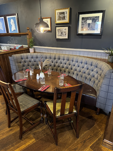 Photo of The Plume of Feathers - Station Rd, Barlaston, Stoke-on-Trent ST12 9DH