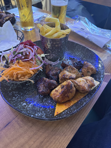 Photo of Alim-Et Larkfield - 753-757 London Rd, East Malling, Aylesford ME20 6DE