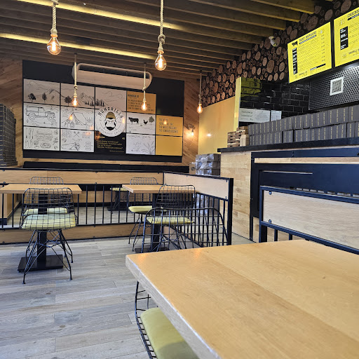 Photo of Hungrilla Gourmet Grill - Unit 2, 69 Woodhouse Rd, Mansfield NG18 2BB