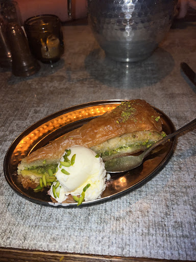 Photo of Habibi - 18 Gibson St, Glasgow G12 8NX