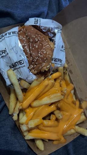 Photo of Gunners Kitchen Rochdale - 85 Milkstone Rd, Rochdale OL11 1NT