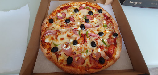 Photo of Pizza Pazza - 1, The Beaufort Arms Hotel, Monmouth NP25 3UA