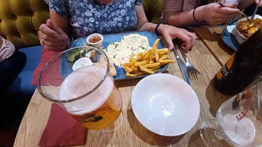 Photo of Lime Tree Bistro - 28-30 Queen St, Morley, Leeds LS27 9BR