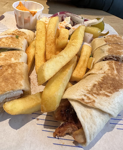 Photo of Shawarmerz Restaurant - 1 Nun St, Newcastle upon Tyne NE1 5AG