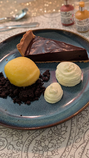 Photo of Hillen's Kitchen - 5Q Faraday Rd, Newbury RG14 2AD