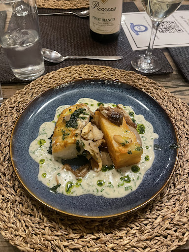 Photo of Hillen's Kitchen - 5Q Faraday Rd, Newbury RG14 2AD