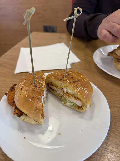 Photo of KYANEEZ - 103 Basingstoke Rd, Reading RG2 0HA