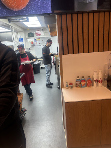 Photo of KYANEEZ - 103 Basingstoke Rd, Reading RG2 0HA