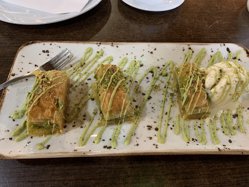 Photo of Lebanese House Newbury - 5/6, Weavers Walk, Northbrook St, Newbury RG14 1AL