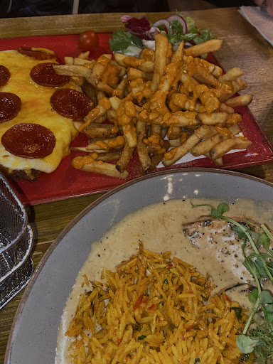 Photo of Manjaros Restaurant Middlesbrough - 186 Linthorpe Rd, Middlesbrough TS1 3RF