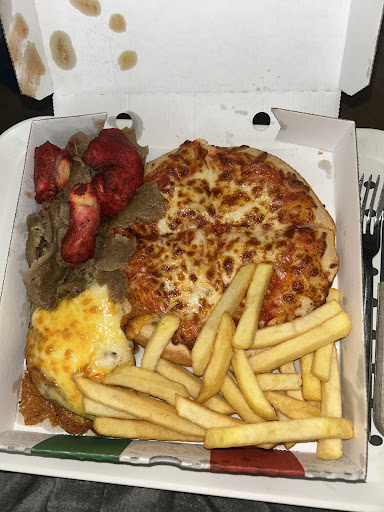 Photo of Munchies Eston - 136 High St, Eston, Middlesbrough TS6 9EN