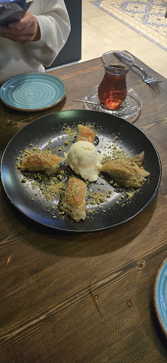 Photo of Efe’s - UNIT 1, 243 Linthorpe Rd, Middlesbrough TS1 4AU