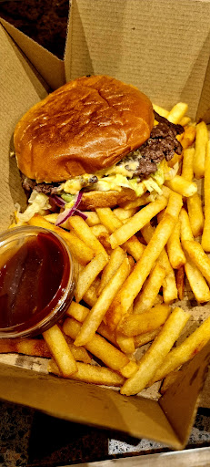 Photo of SMASH GUYS - 1 Peel St, Accrington BB5 1HB