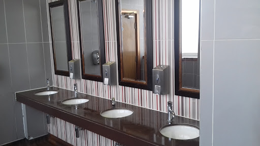 Photo of The Wilfred Owen - JD Wetherspoon - 17 Willow St, Oswestry SY11 1AF