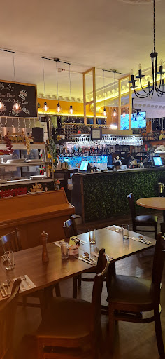 Photo of Broth3rs Restaurant - 24 George St, Perth PH1 5JR