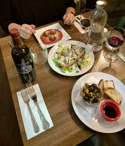 Photo of Broth3rs Restaurant - 24 George St, Perth PH1 5JR