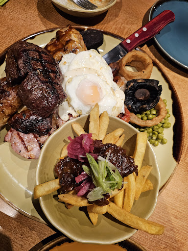 Photo of Harvester Broxden Manor Perth - 3 Broxden Ave, Perth PH2 0PX