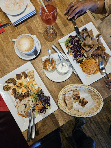 Photo of Deniz Restaurant - 59 Southernhay, Basildon SS14 1EU