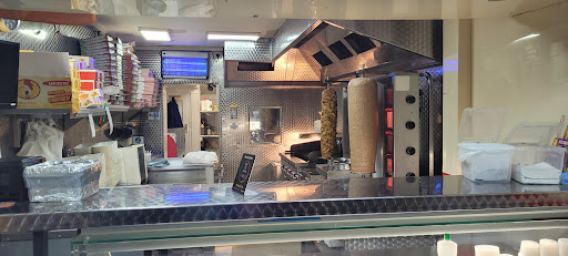 Photo of Stubbington Kebab House - 15 Stubbington Grn, Fareham PO14 2JG