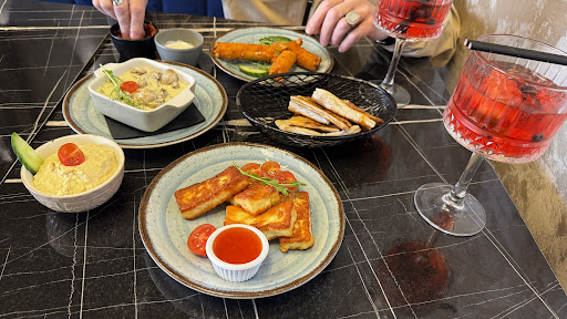 Photo of Kaya Meze bar - 106 High St, Rochester ME1 1JT