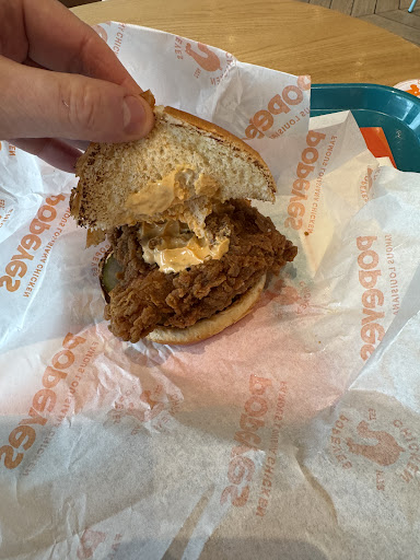 Photo of Popeyes Louisiana Chicken - Unit L4, Lakes Retail Park, Rushden NN10 6FH