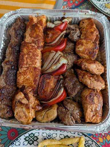 Photo of Munchies Cafe & Grill - 2, The Facade, Holmesdale Rd, Reigate RH2 0BB