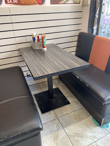 Photo of Munchies Cafe & Grill - 2, The Facade, Holmesdale Rd, Reigate RH2 0BB