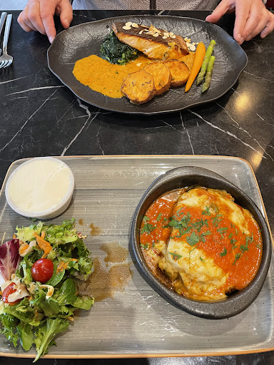 Photo of Shiraz Bar & Restaurant - 11 Massetts Rd, Horley RH6 7PR