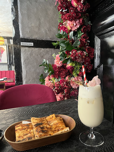 Photo of Yaprak Restaurant Reigate - 46- 50 High St, Reigate RH2 9AT