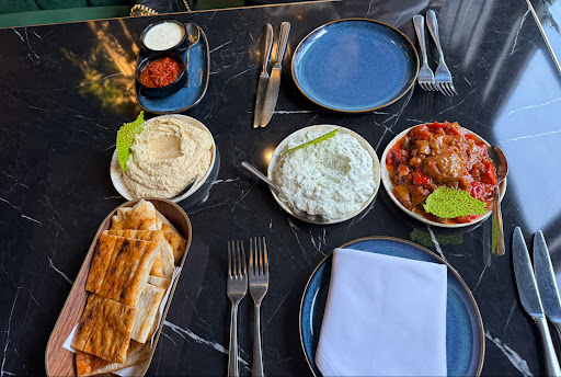 Photo of Yaprak Restaurant Reigate - 46- 50 High St, Reigate RH2 9AT