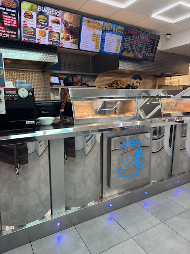 Photo of Supreme Fish & Kebab - 20 Station Rd, Redhill RH1 1PD