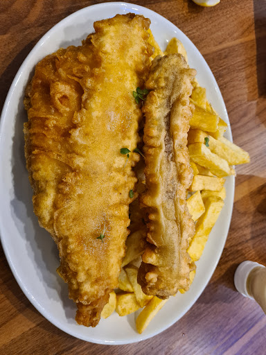 Photo of Supreme Fish & Kebab - 20 Station Rd, Redhill RH1 1PD