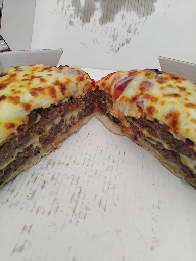 Photo of Harry's Cafe, Pizza & Kebab - 75 Towyn Rd, Towyn, Abergele LL22 9EN