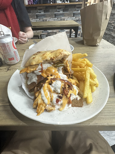 Photo of Wonder of foods & Bubble Tea,German style doner - 24 Bruce St, Dunfermline KY12 7AG