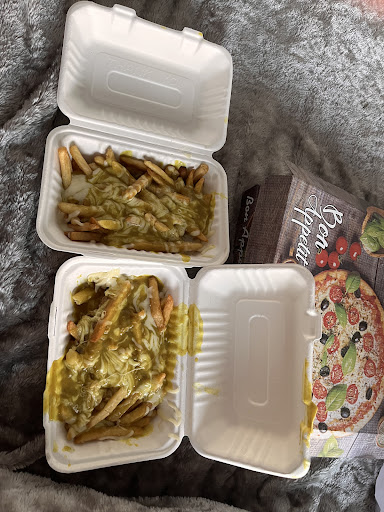 Photo of Istanbul Pizza & Kebab House - 10 Guildhall St, Dunfermline KY12 7NS