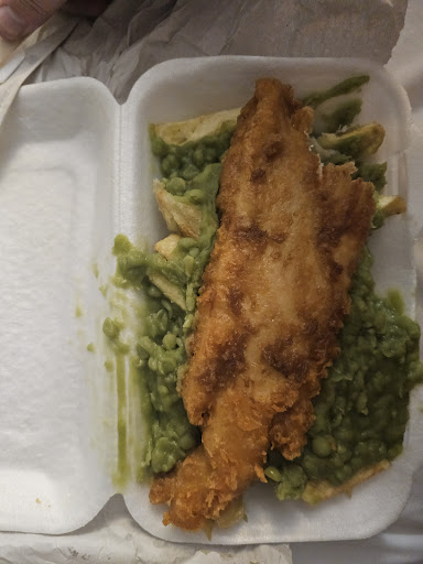 Photo of New St Fish Bar Greek gyros and kebabs burgers 🍔 - 1 New St, Halton, Runcorn WA7 5TU