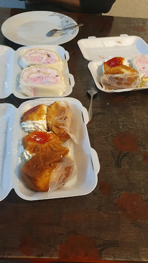 Photo of Queen's Fast Food - Woodwards Rd, Walsall WS2 9SL