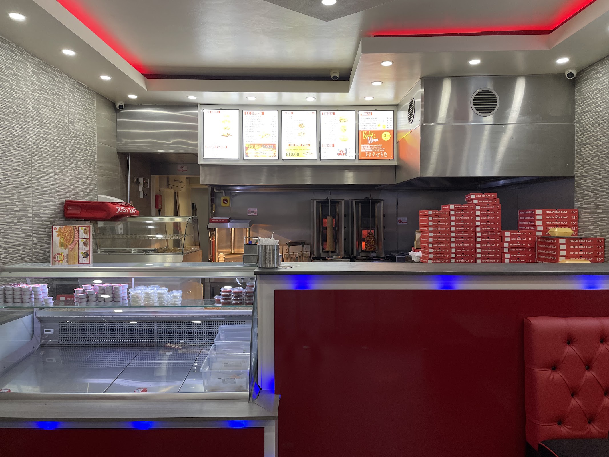 Photo of High Street Pizza And Kebab - 172 High St, Bloxwich, Walsall WS3 3LA