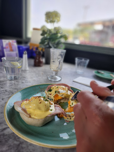Photo of Bill's Rushden Lakes - Lakes Shopping Centre, The Boardwalk, Rushden NN10 6FA