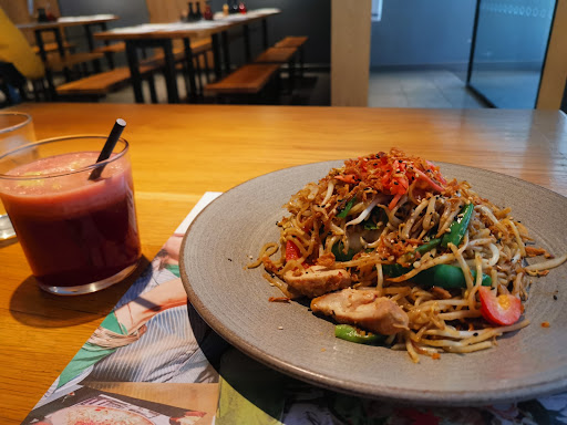 Photo of wagamama salisbury - 8-10 Bridge St, Salisbury SP1 2LX