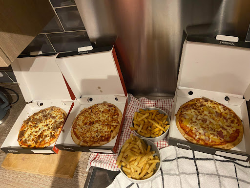 Photo of WALTHAM QUALITY PIZZA & GRILL - 73 High St, Waltham, Grimsby DN37 0LT