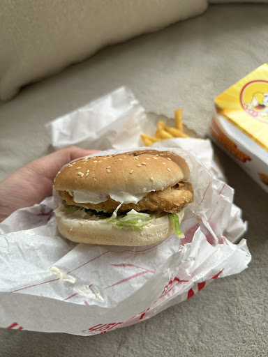 Photo of Chick'n Hut Birkenhead - 373 Woodchurch Rd, Birkenhead CH42 8PE