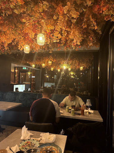 Photo of Shimlas Leeds - 293 Roundhay Rd, Harehills, Leeds LS8 4HS