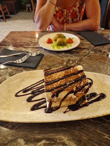 Photo of Black and Red Turkish Bistro Grill - 155 High St, Southend-on-Sea SS1 1LL