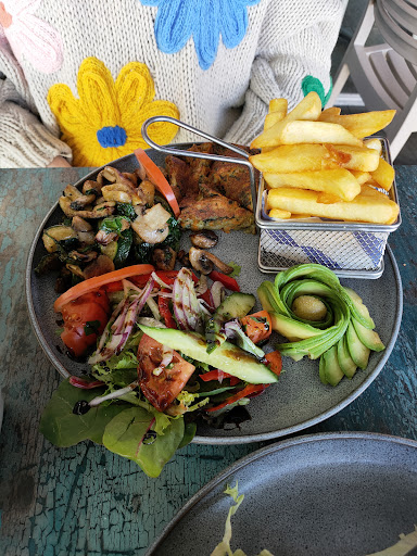 Photo of Yemek (The Arches) - 15 Palmeira Ave, Westcliff-on-Sea, Southend-on-Sea, Westcliff-on-Sea SS0 7RR