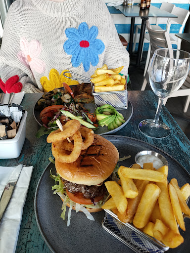 Photo of Yemek (The Arches) - 15 Palmeira Ave, Westcliff-on-Sea, Southend-on-Sea, Westcliff-on-Sea SS0 7RR