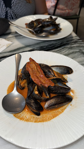 Photo of Milas Leigh on Sea - 83 Broadway, Southend-on-Sea, Leigh-on-Sea SS9 1PE