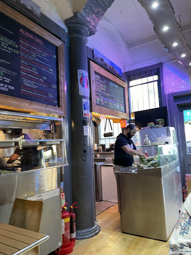 Photo of Alushi - 1 Trafalgar Arches, Brighton and Hove, Brighton BN1 4FQ